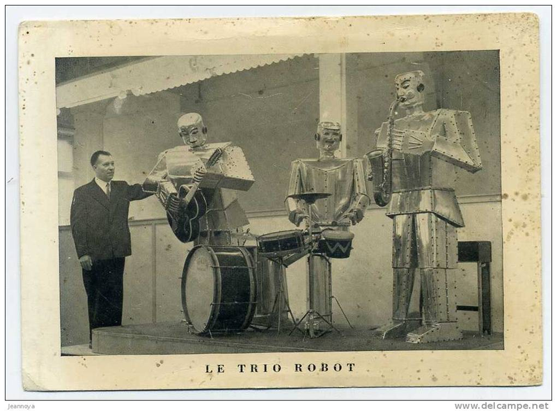 Illustration for article titled Meet The Retro Robot Band From The Fabulous '50s